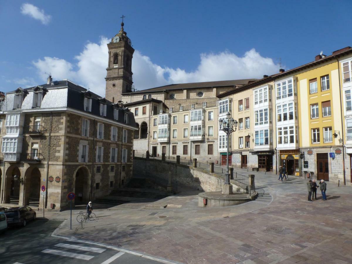 Hostal Del Arquitecto Vitoria-Gasteiz Buitenkant foto
